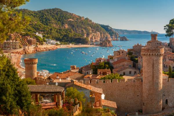 Viaje a España: guía práctica para descubrir el país como un local