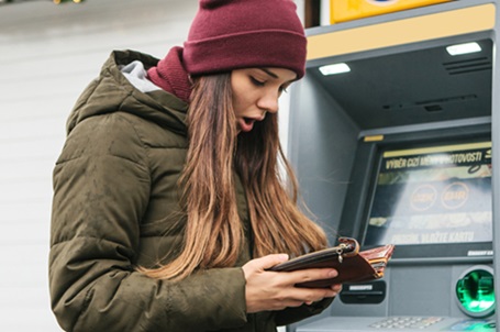 What are the most common tourist scams in Europe?